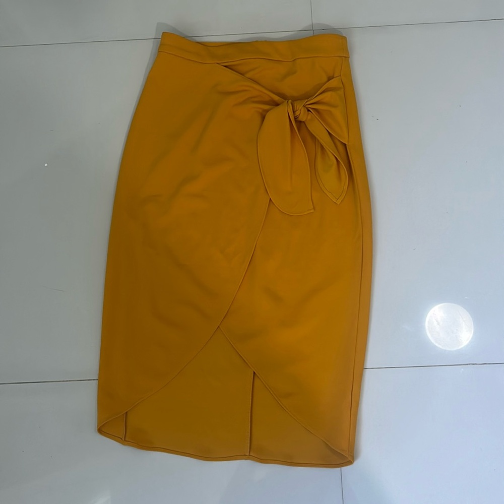 Mustard yellow skirt